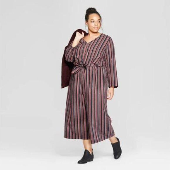 Universal Thread | Pants & Jumpsuits | Universal Threads Jumpsuit With ...